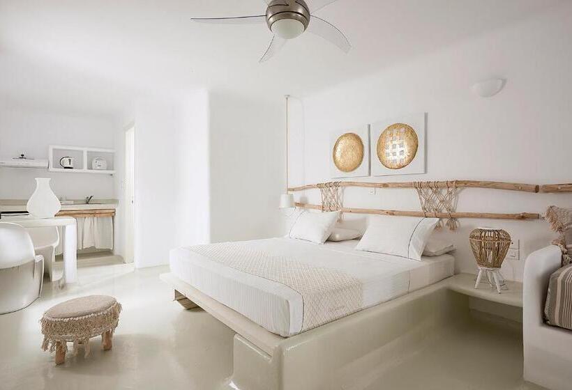 غرفة ديلوكس مطلّة علي الحديقة, Artemis Seaside Resort