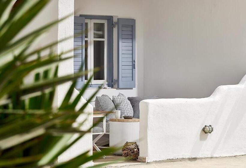 غرفة ديلوكس مطلّة علي الحديقة, Artemis Seaside Resort