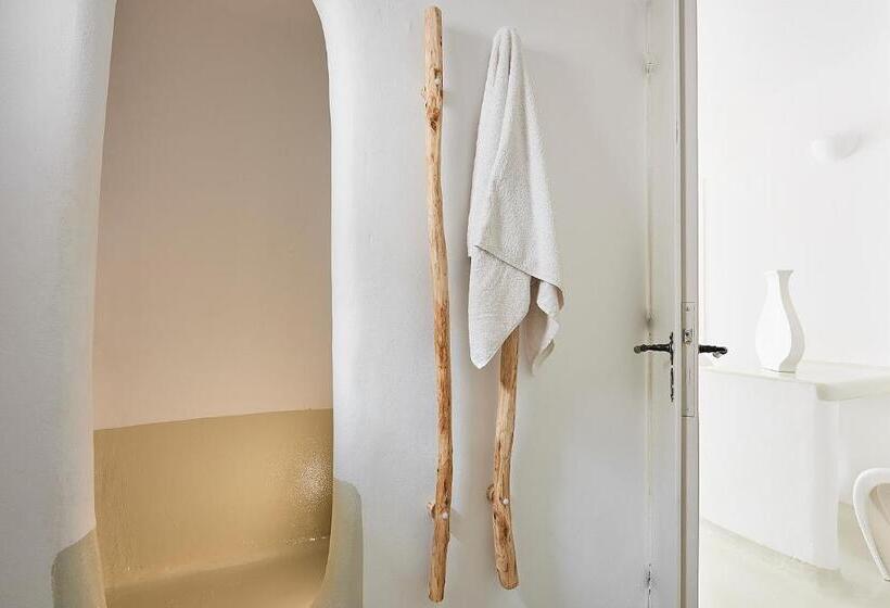 غرفة ديلوكس مطلّة علي الحديقة, Artemis Seaside Resort