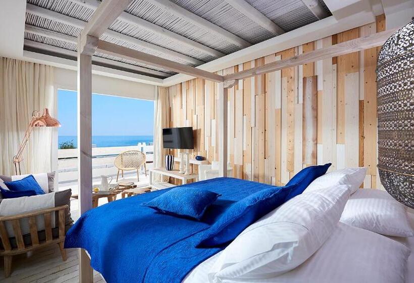 جناح سوبيريور مطل علي البحر, Artemis Seaside Resort