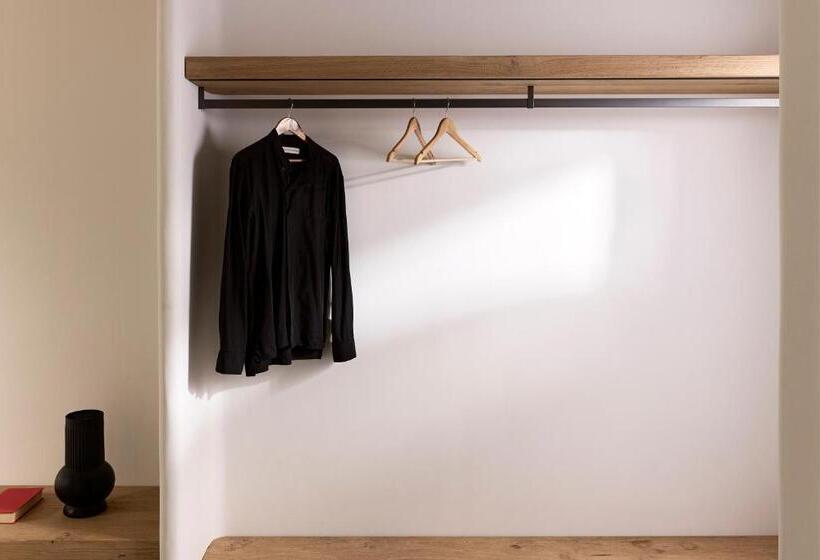 غرفة ديلوكس مطلّة علي البحر, Artemis Seaside Resort