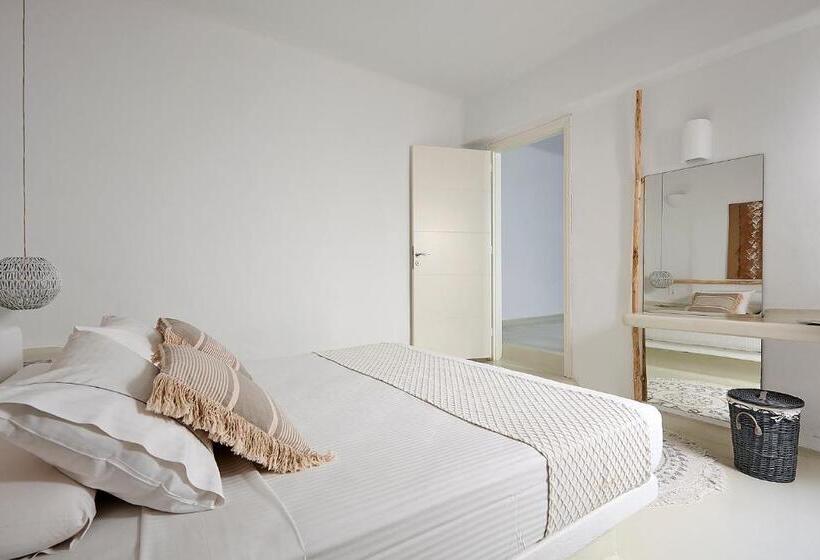 جناح عائلي, Artemis Seaside Resort