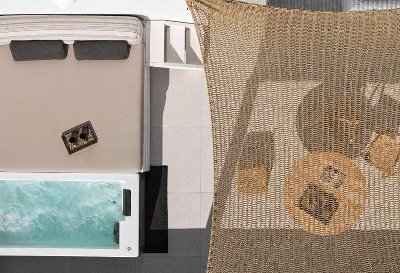 جناح ديلوكس مطل على البحر, Artemis Seaside Resort