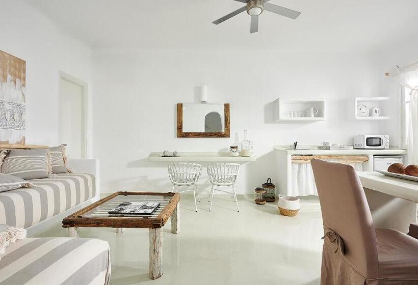 جناح جونيور ديلوكس بإطلالة على الحديقة, Artemis Seaside Resort