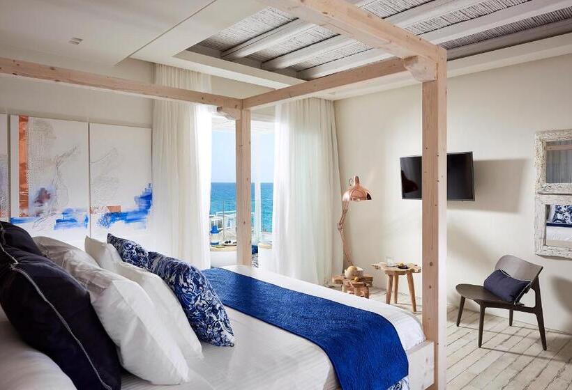 جناح سوبيريور مطل علي البحر, Artemis Seaside Resort