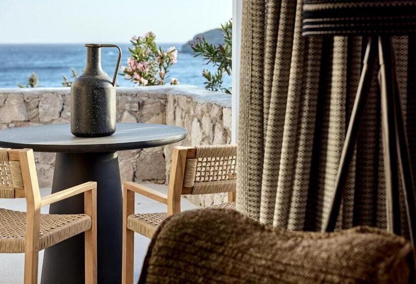 جناح مطلّ علي البحر, Artemis Seaside Resort