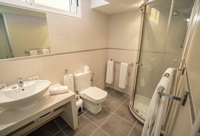 Люкс Deluxe 3 Спальни, El Marques Palace By Intercorp Group