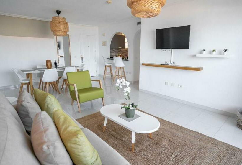 Люкс Deluxe 3 Спальни, El Marques Palace By Intercorp Group