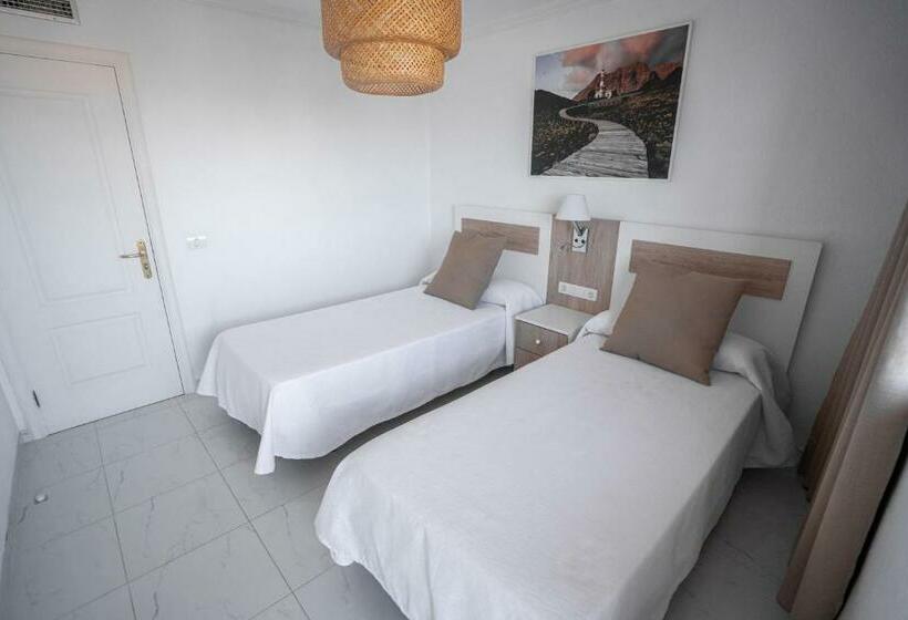 Люкс Deluxe 3 Спальни, El Marques Palace By Intercorp Group