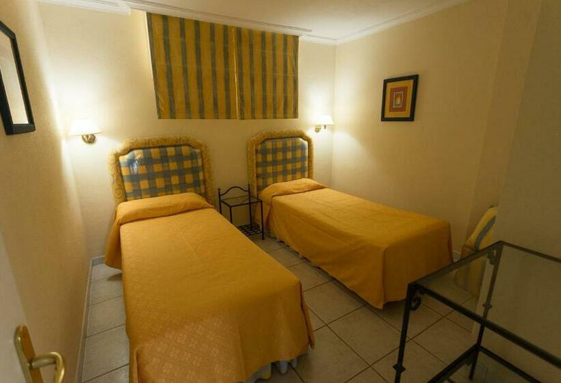 Апартаменты 2 Спальни Вид на Море, El Marques Palace By Intercorp Group