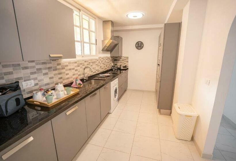 Люкс Deluxe 3 Спальни, El Marques Palace By Intercorp Group