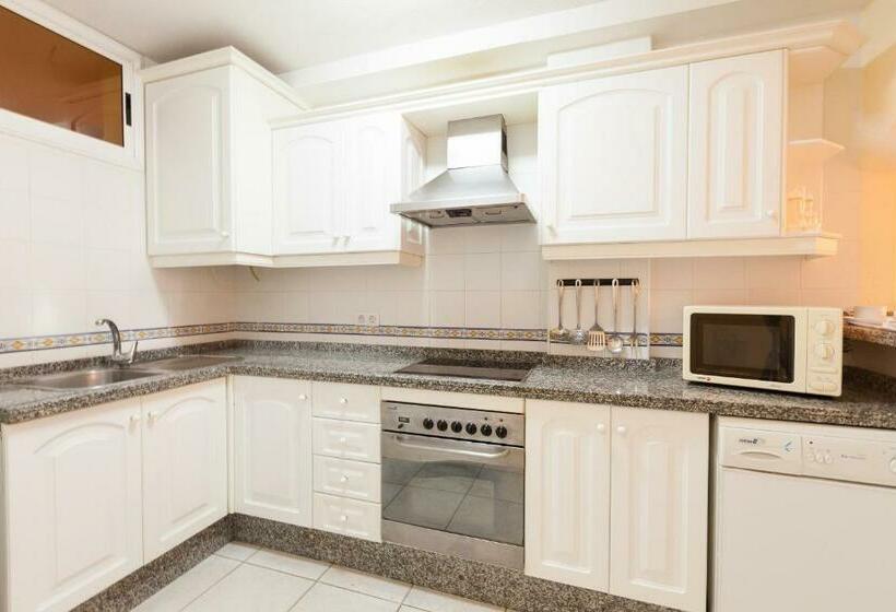 Апартаменты 2 Спальни Вид на Море, El Marques Palace By Intercorp Group