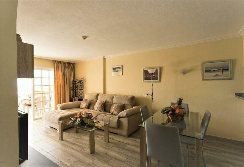 Апартаменты 3 Спальни Вид на Море, El Marques Palace By Intercorp Group