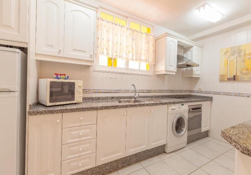 Апартаменты 3 Спальни Вид на Море, El Marques Palace By Intercorp Group