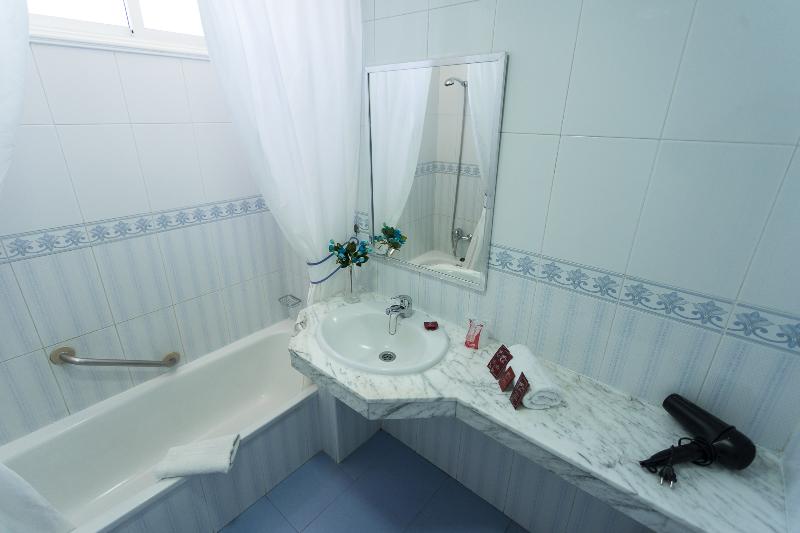 Апартаменты 2 спальни Вид на Сад, El Marques Palace By Intercorp Group