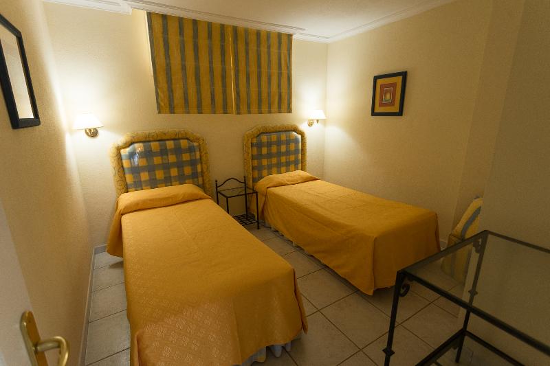 Апартаменты 2 спальни Вид на Сад, El Marques Palace By Intercorp Group