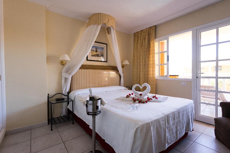 Апартаменты 2 спальни Вид на Сад, El Marques Palace By Intercorp Group