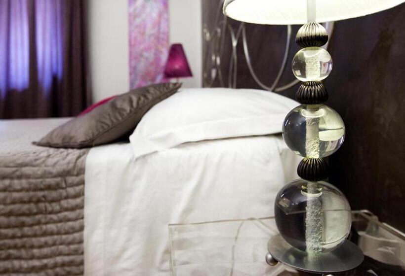 اتاق دوبلکس, Town House Fontana Di Trevi