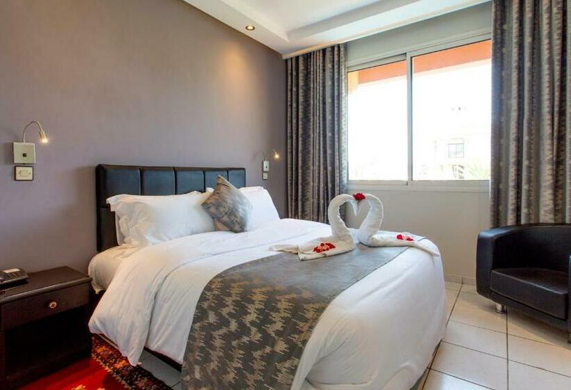 חדר סטנדרט יחיד, Akabar