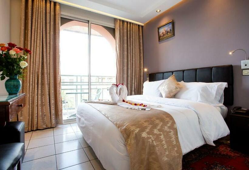 חדר סטנדרט, Akabar