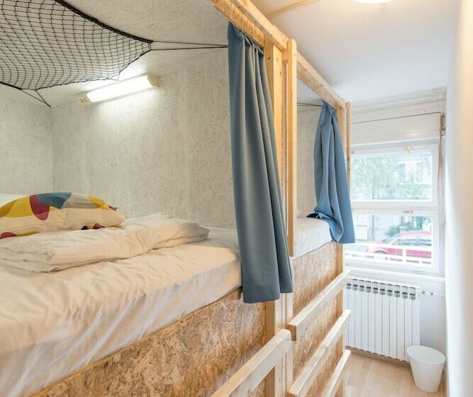 سرير فى غرفة مشتركه, Bubu Hostel