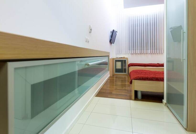 חדר סטנדרט, Dream