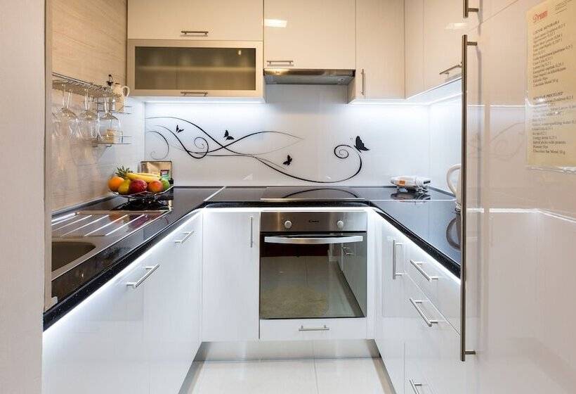 דירת חדר, Dream