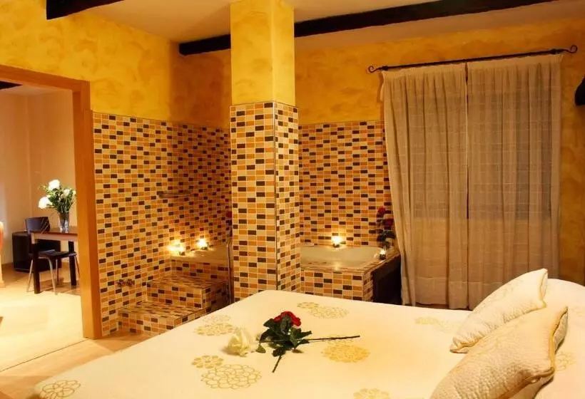 デラックスジュニアスイート, Hostal El 402