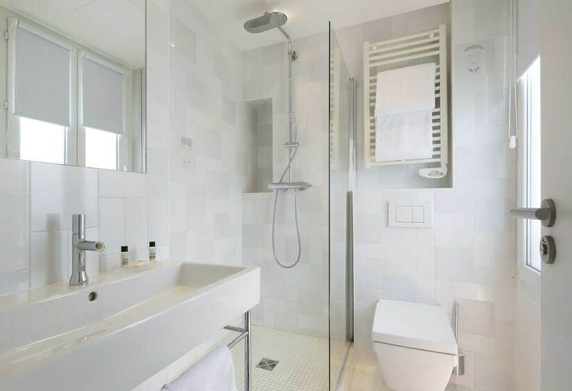 Superior Kamer, Mistral