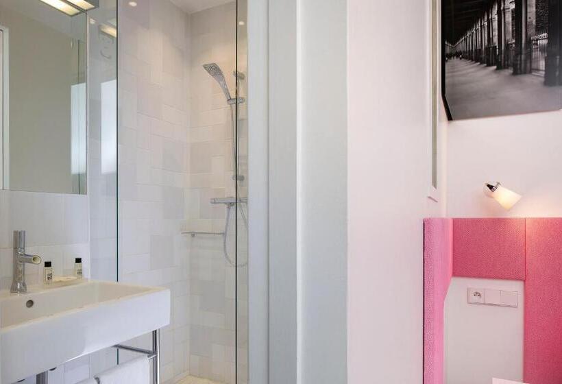 Comfort Kamer, Mistral