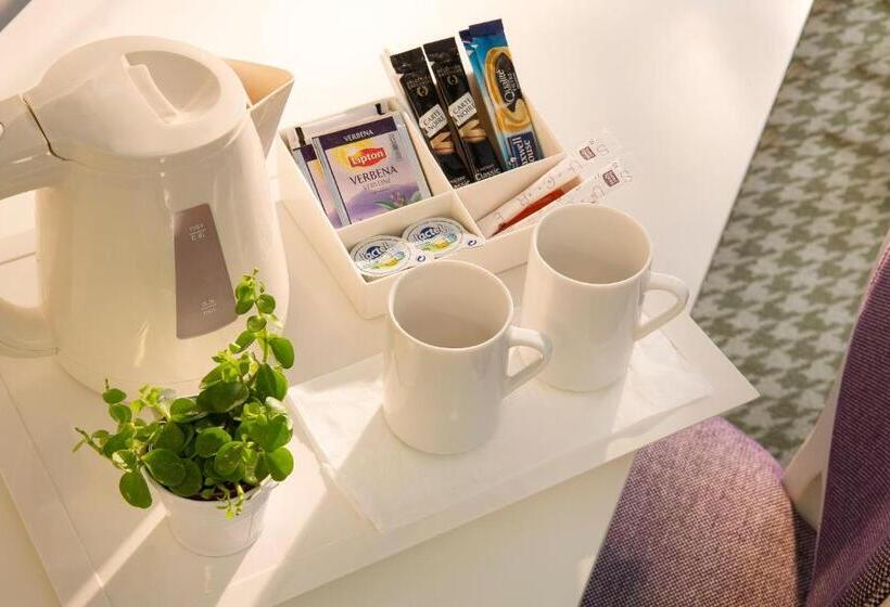 Standaard Driepersoonskamer, Mistral