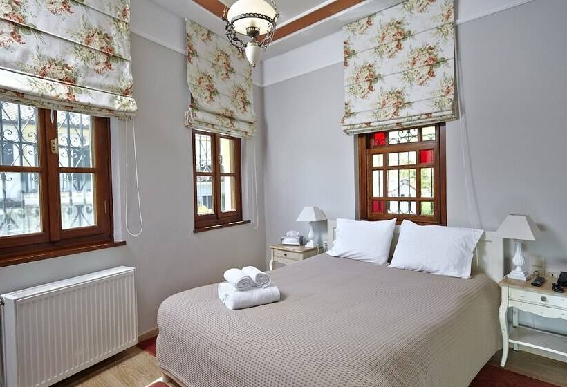 اتاق استاندارد, Kastro