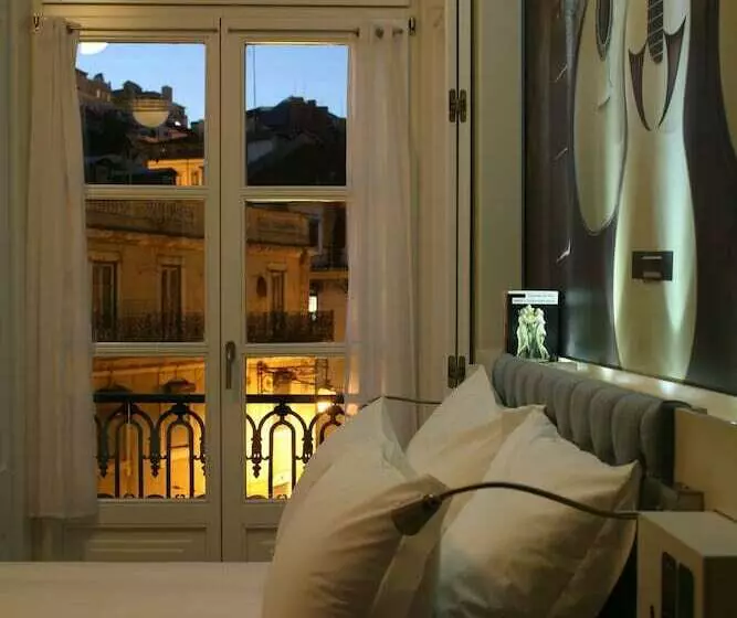 Quarto Clássico Vista Cidade, Lx Boutique