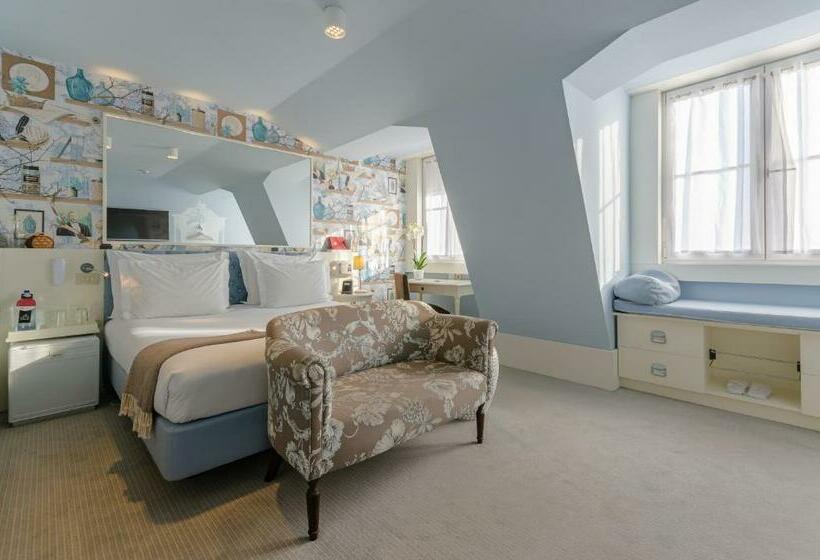 Quarto superior vista rio, Lx Boutique