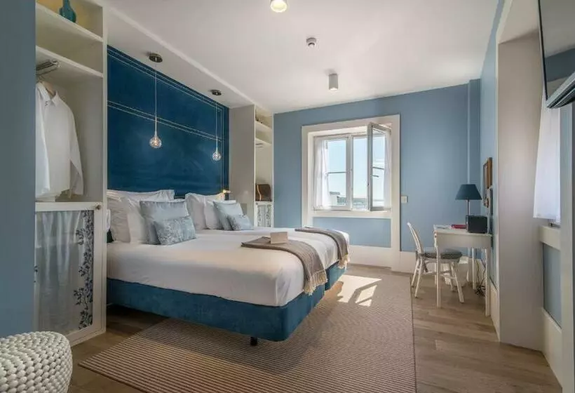 Quarto superior vista rio, Lx Boutique