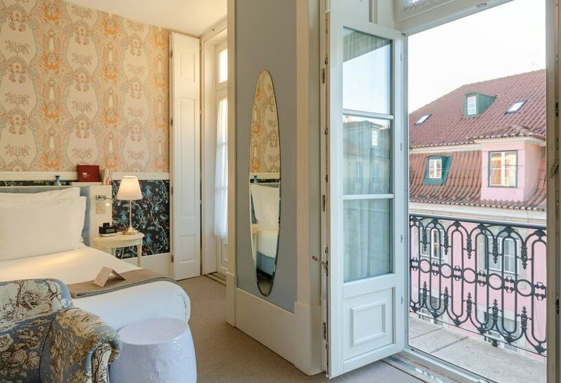 Quarto superior vista rio, Lx Boutique