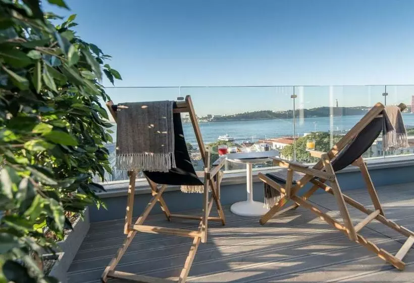 Suite, Lx Boutique