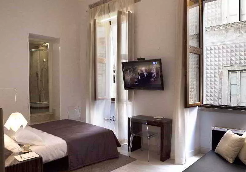 سوییت, Navona Palace Luxury Inn