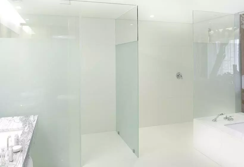 اتاق لوکس, Onyria Marinha Boutique