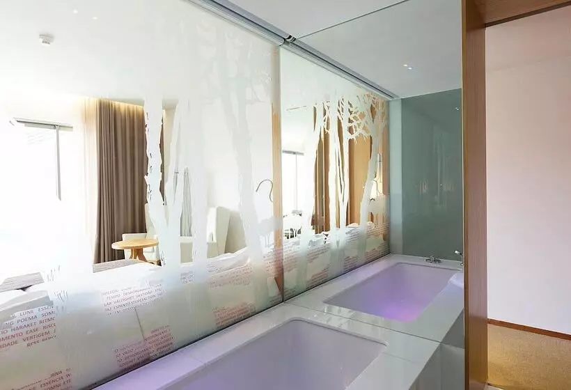 اتاق لوکس, Onyria Marinha Boutique