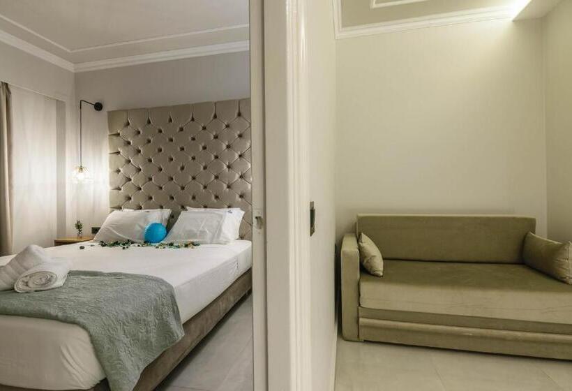 سوییت جونیور, Plaza Pallas