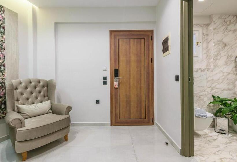 سوییت خانوادگی, Plaza Pallas