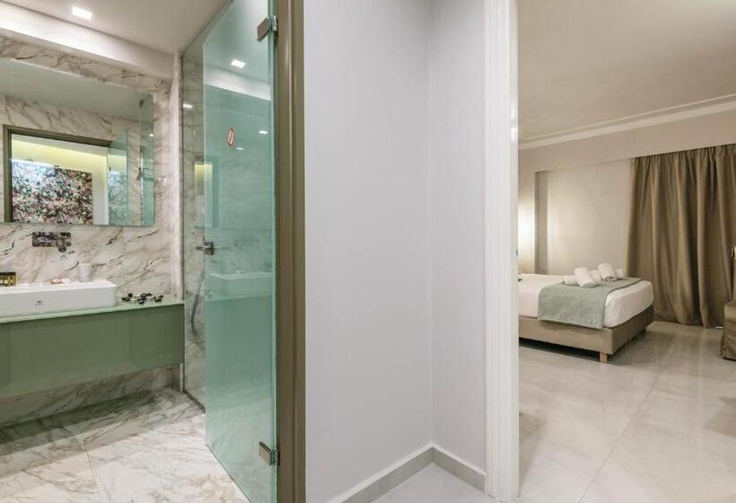 سوییت خانوادگی, Plaza Pallas