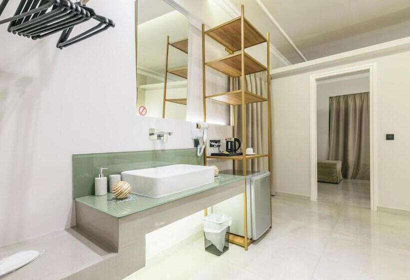 سوییت سوپریور, Plaza Pallas