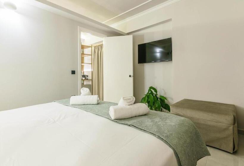 سوییت سوپریور, Plaza Pallas