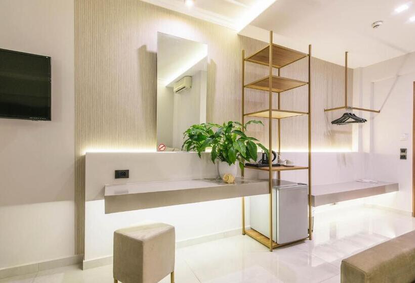 اتاق لوکس, Plaza Pallas