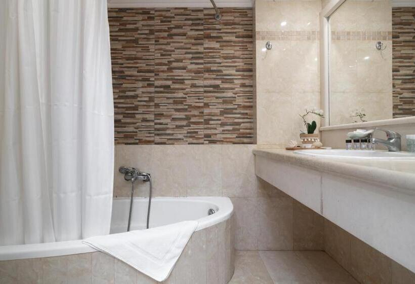 آپارتمان 2 خوابه, Plaza Pallas