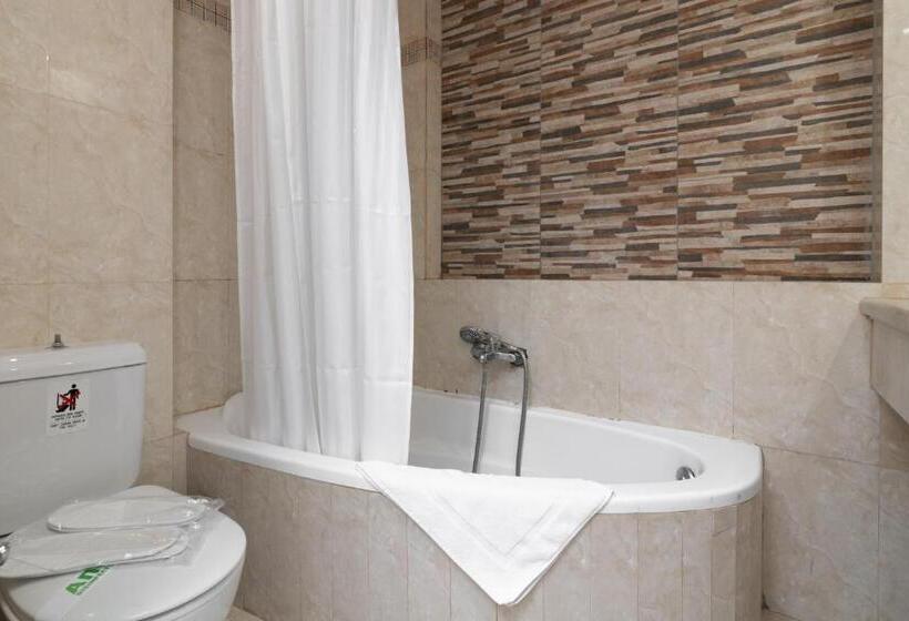 آپارتمان 2 خوابه, Plaza Pallas