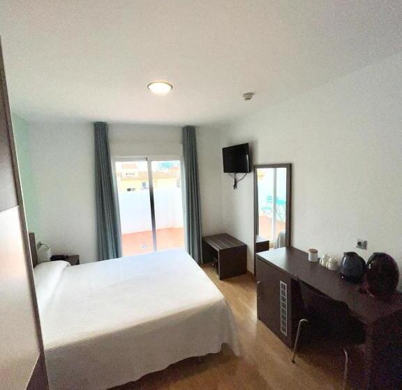 Habitación Estándar con Terraza, Clopy Rocamar