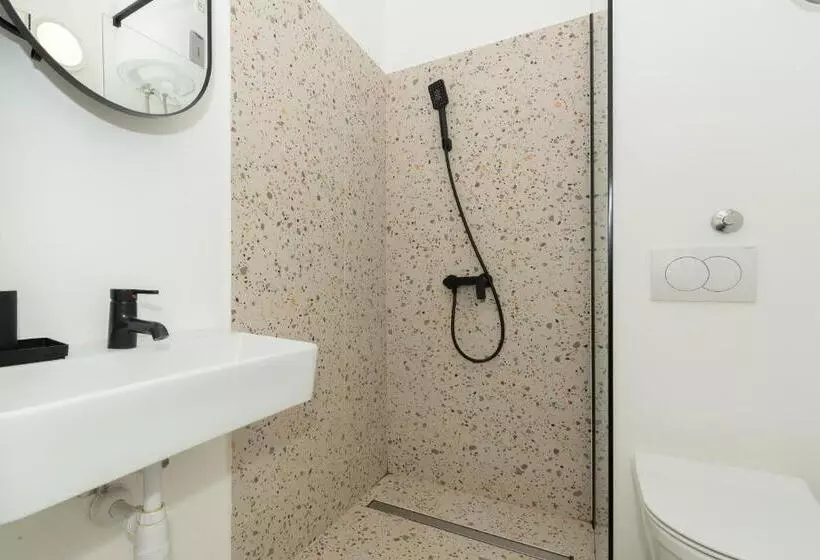 Quarto Estandar com Sacada, Rooms Gold